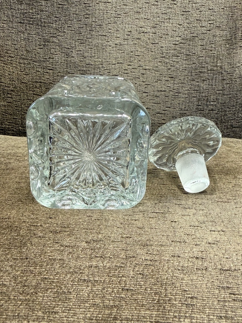 Vintage Imperial Glass "Cape Cod" Square Whiskey Decanter. - Picture 7 of 10